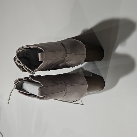 Journee Collection Baylor Bootie. Sz 9 Nwot. - Picture 3 of 7